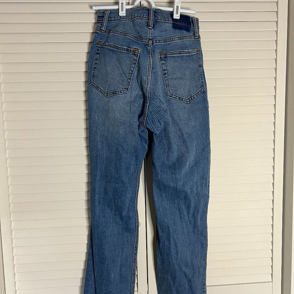 Abercrombie & Fitch The Ankle Straight Ultra High Rise Blue Jeans